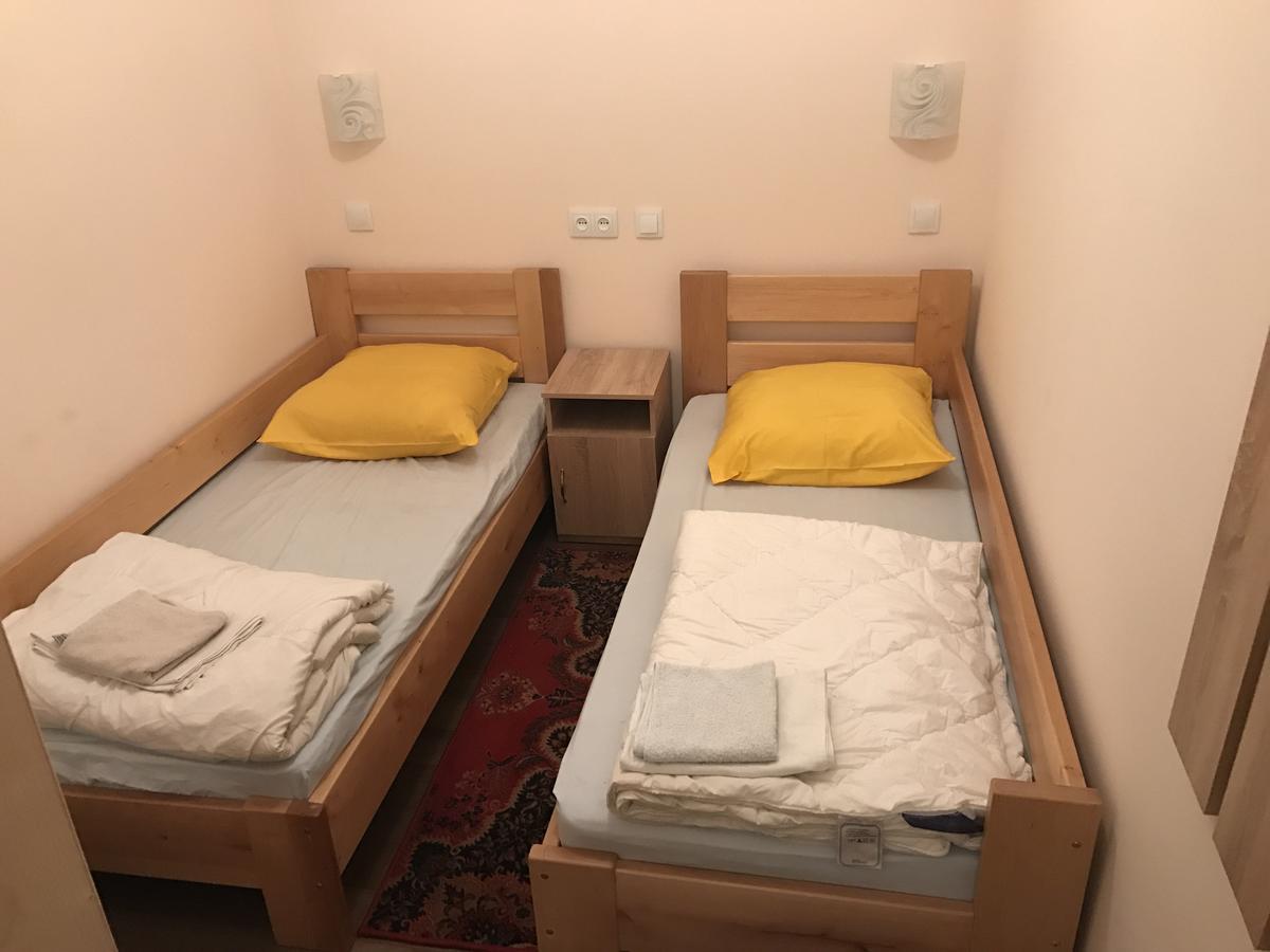 Отель Хата דנייפרופטרובסק מראה חיצוני תמונה